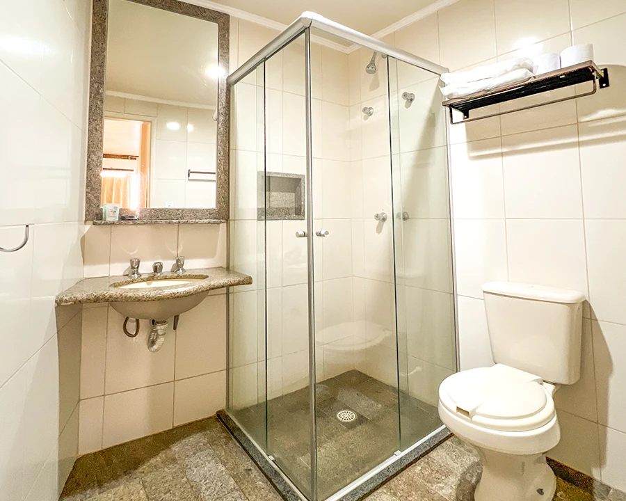Uberaba-Hotel-Suites_Quartos_Suite_Standard Solteiro_ou_Casal (1)